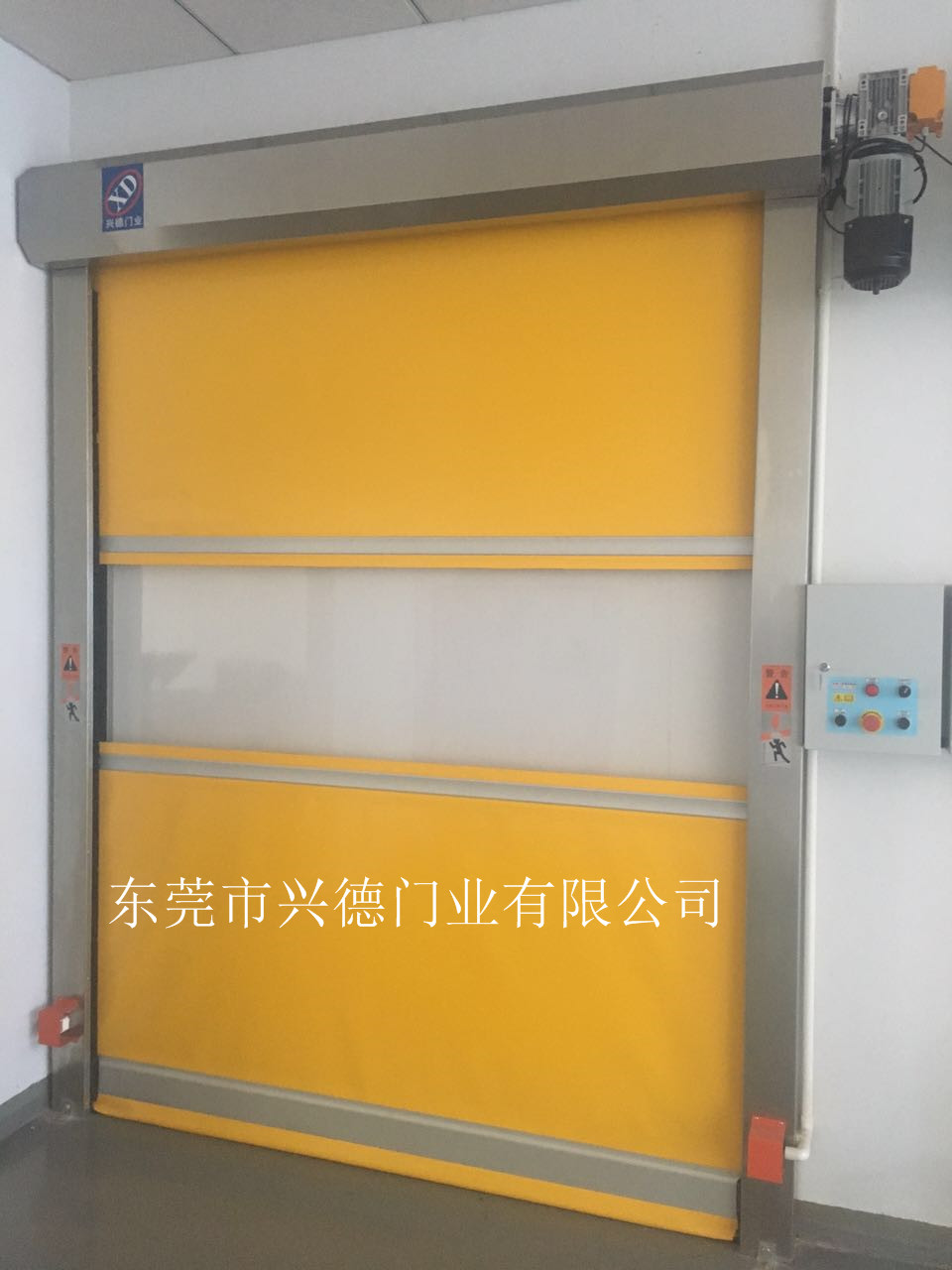 用小竅門選擇實力好的佛山快速卷簾門廠家？